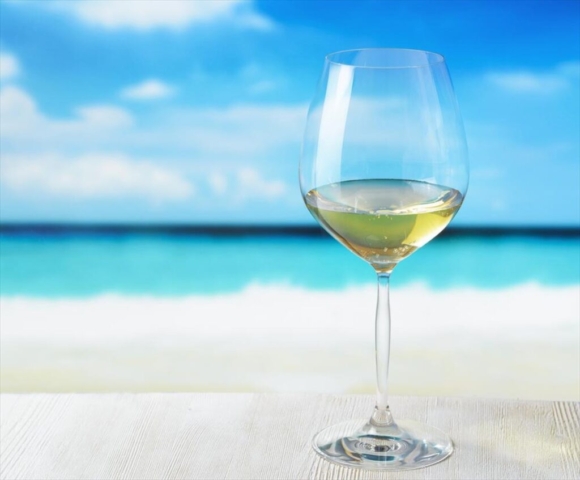 leuko-krasi-kalokairi (1)